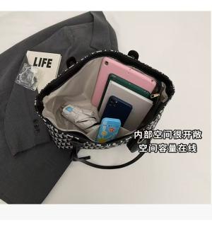 ZCJ7091 MOTIF UN-big-4